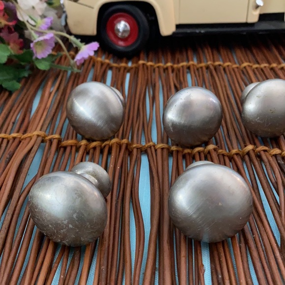 Silver Tone Metal Draw pulls-8 - Picture 3 of 6